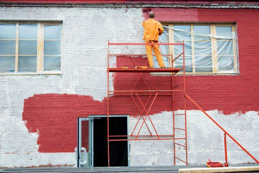 Выбор краски для фасада частного дома